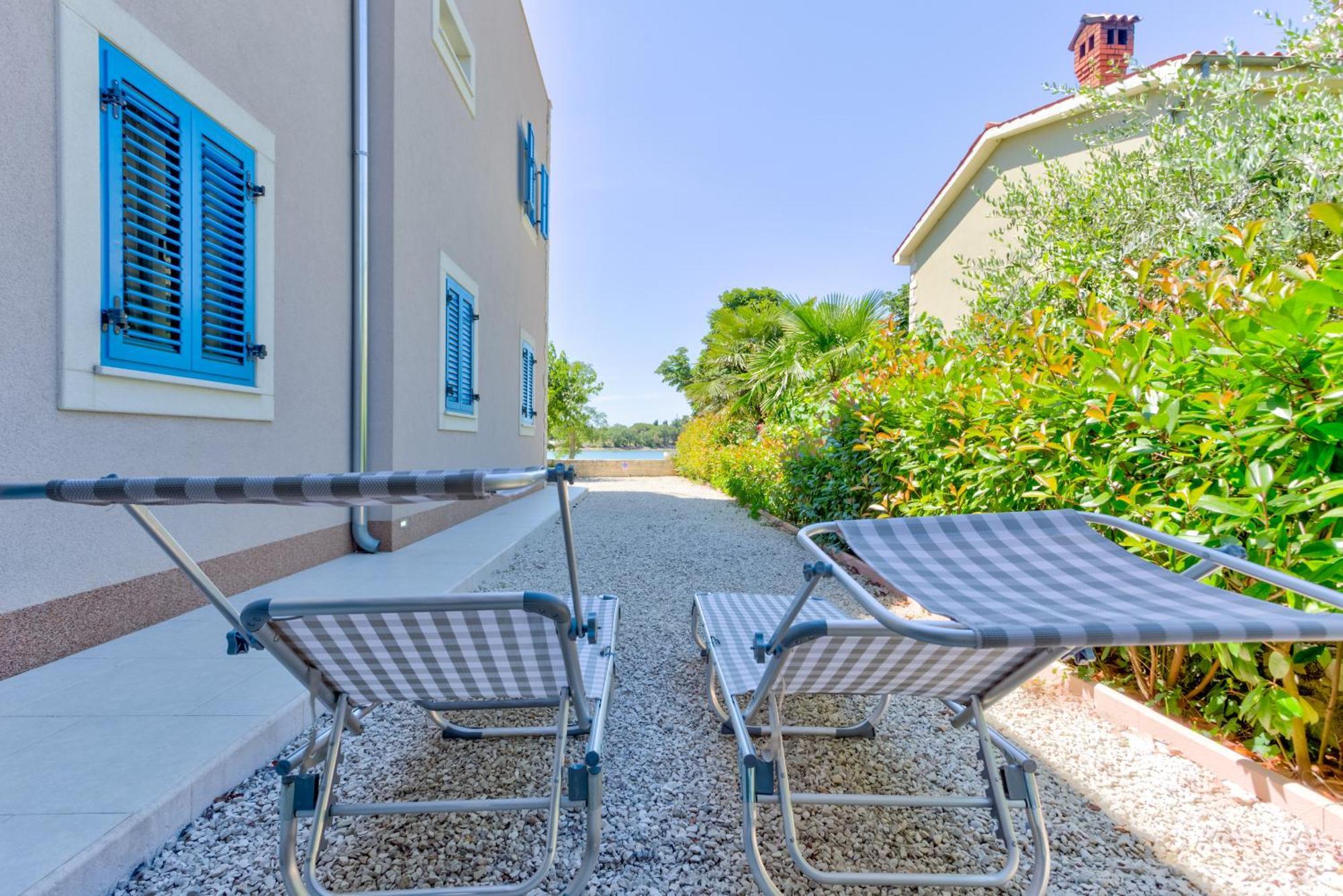 Apartment In Villa Moletto Seaside & Relax - 4 Guests Lovrečica Esterno foto